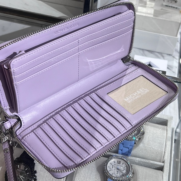 NWT MICHAEL KORS Jet Set Travel Large Signature Logo Continental Wristlet - Picture 6 of 8